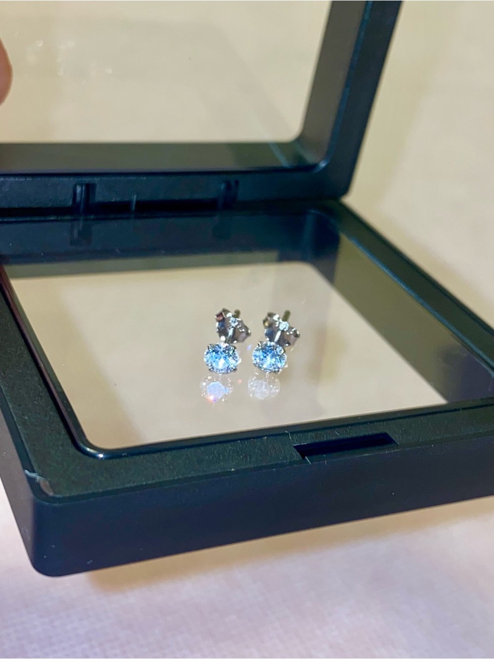 Classic Silver 925 Clear Cubic Zirconia Stud Earrings - Women Jewelry 4 mm size